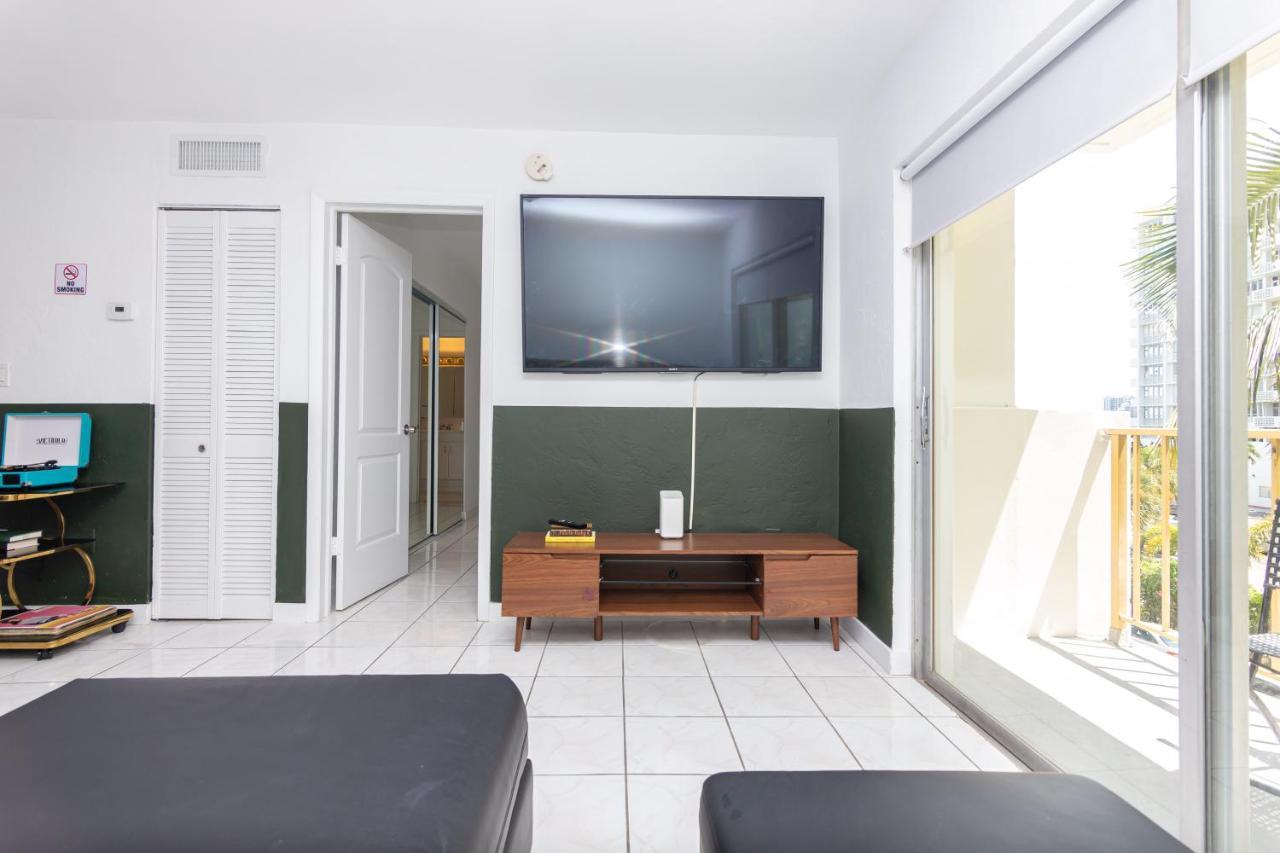 One Bedroom Apartment - With Parking & Balcony - Heart Of Wynwood Miami Esterno foto